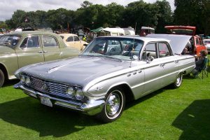 Buick Le Sabre  – CZW 9266