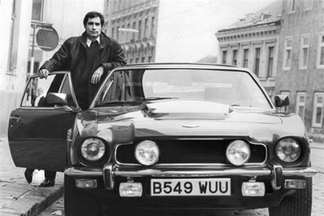 Timothy Dalton as James Bond with Aston Martin Vantage V8