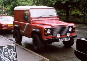 Land Rover Defender 90 – G 795 KRN